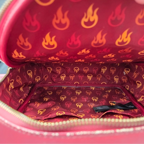 Loungefly Charmander Evolutions Pokemon Backpack - Picture 7 of 12